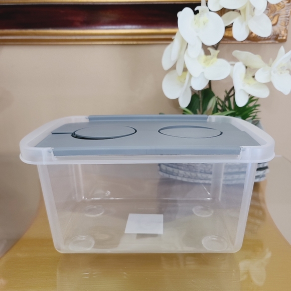 Container Storage Box with Hinged Interlocking Lid - Picture 9 of 9